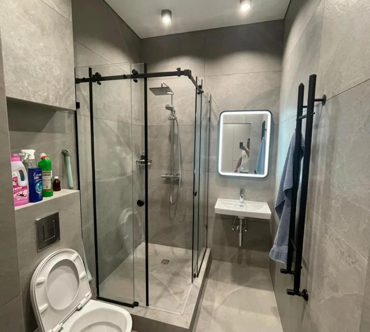 Райымбек Apartment Almaty 0*,